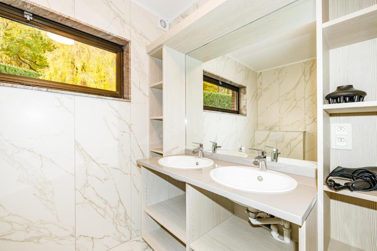 Luxueuse Et Spacieuse Villa Avec Sauna Et Piscine Malmedy Luaran gambar