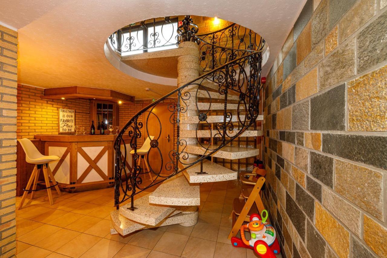 Luxueuse Et Spacieuse Villa Avec Sauna Et Piscine Malmedy Luaran gambar